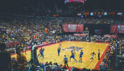 九游游戏-《女性电竞崭露头角：赛场精彩不断》，女子电竞什么意思